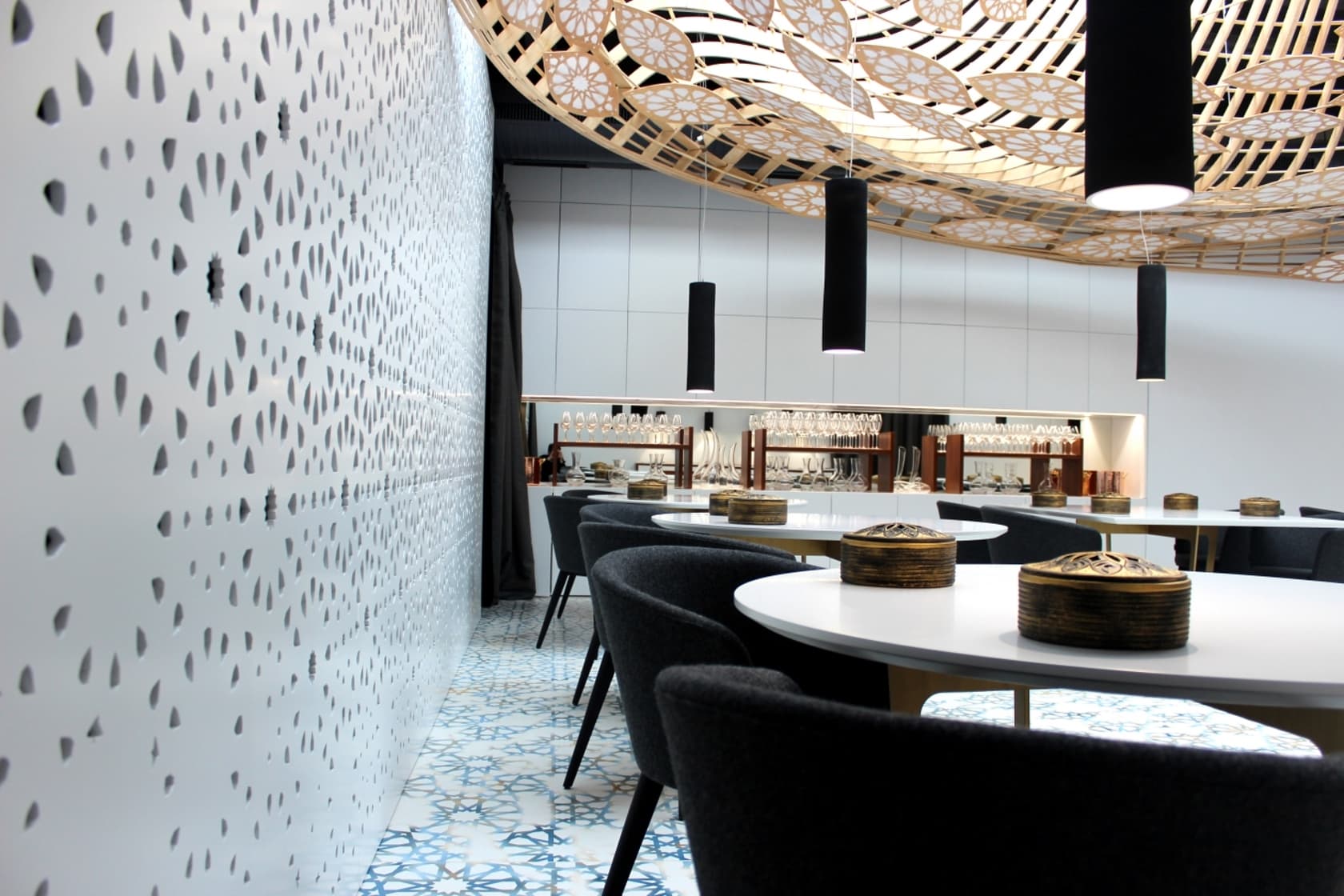 MOON BOLD NOOR RESTAURANT, PACO MORALES (MICHELIN)3